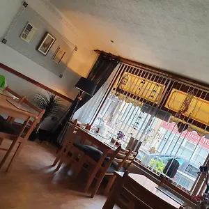Golden Sands Hotel - St Chad'S Road Bed & Breakfast Blackpool